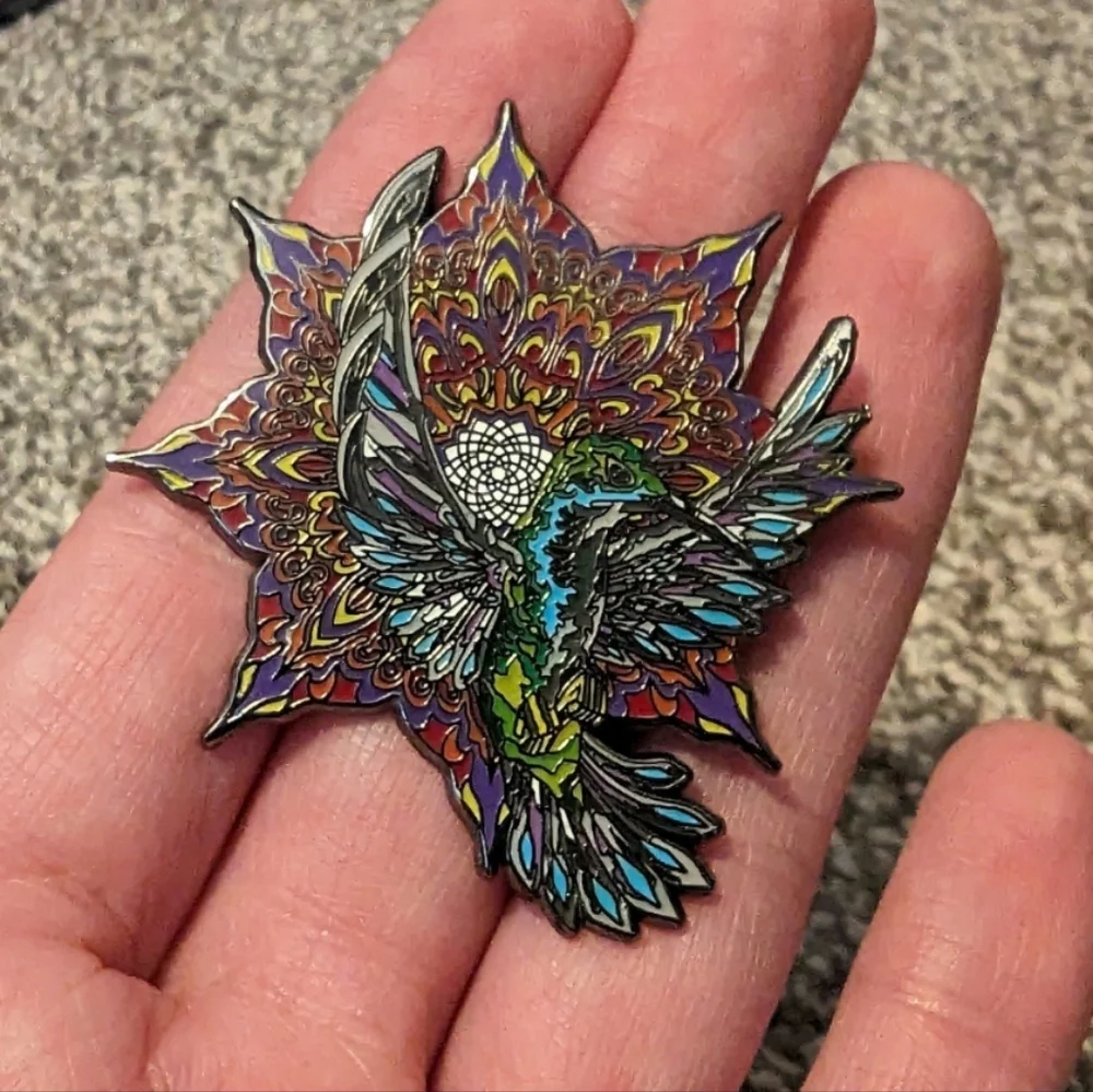 Z&P Hummingbird Pin - Picture 1 of 2